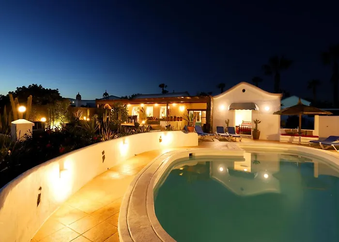 Villa Brilliant Puerto Del Carmen Dos Piedras 4 Bedrooms Private Pool Tías