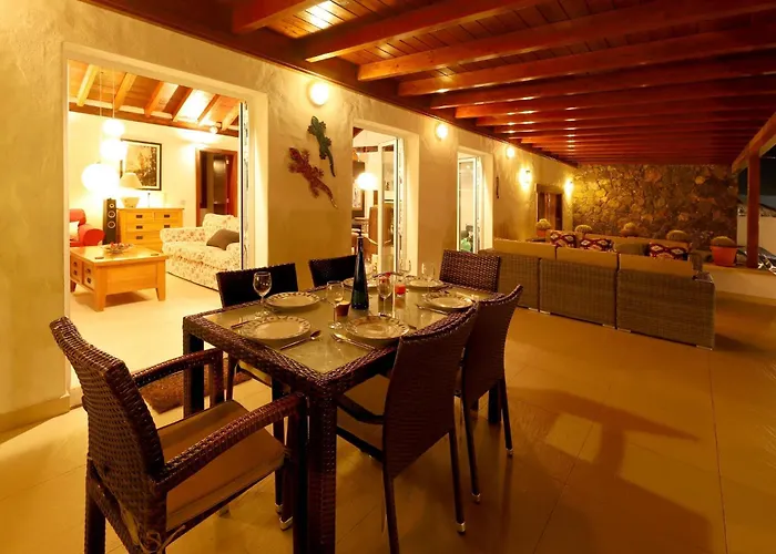 Brilliant Puerto Del Carmen Dos Piedras 4 Bedrooms Private Pool Villa Tías