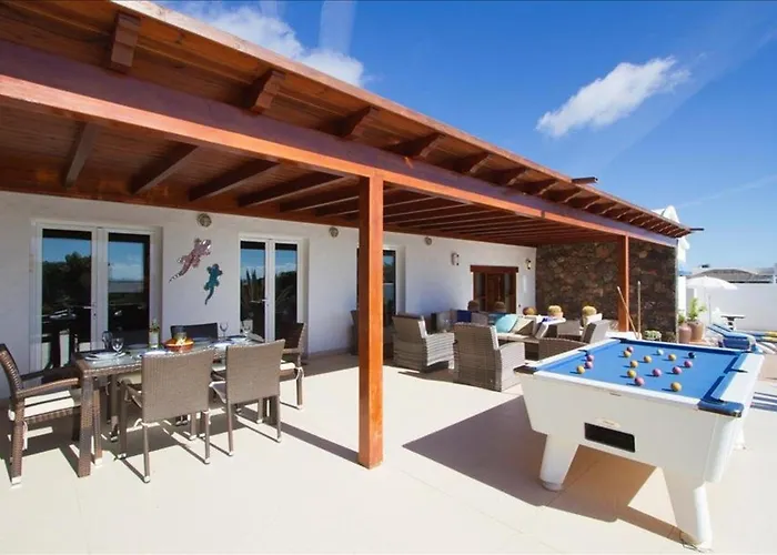 Villa Brilliant Puerto Del Carmen Dos Piedras 4 Bedrooms Private Pool