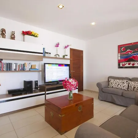 Brilliant Puerto Del Carmen Dos Piedras 4 Bedrooms Private Pool Rustic Styled Interior Villa Tias