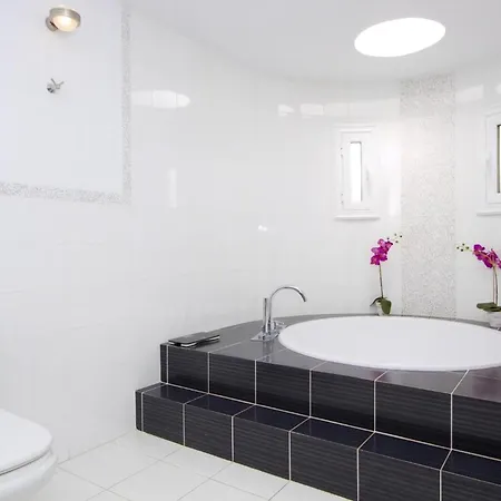 Brilliant Puerto Del Carmen Dos Piedras 4 Bedrooms Private Pool Rustic Styled Interior Tias