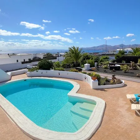 Villa Brilliant Puerto Del Carmen Dos Piedras 4 Bedrooms Private Pool